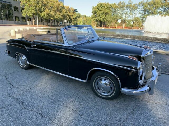 Mercedes-Benz 220 S 1957 image number 27