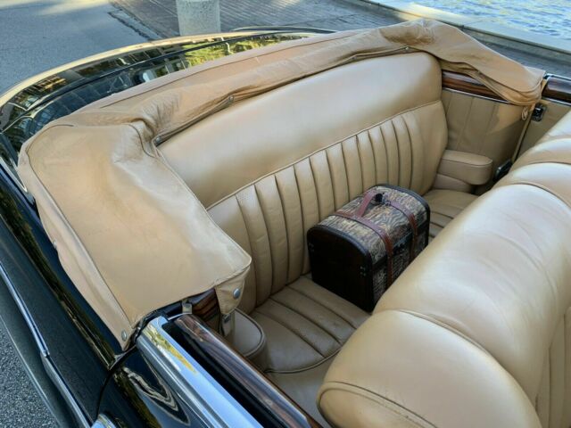 Mercedes-Benz 220 S 1957 image number 32
