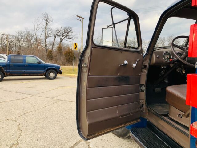Chevrolet Truck 1951 image number 19