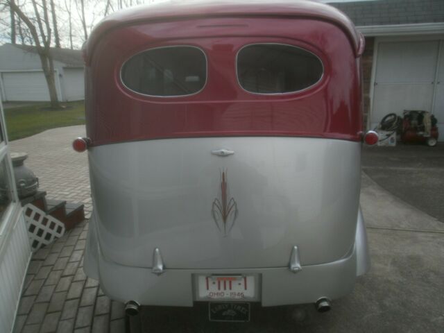 Chevrolet Suburban 1946 image number 4