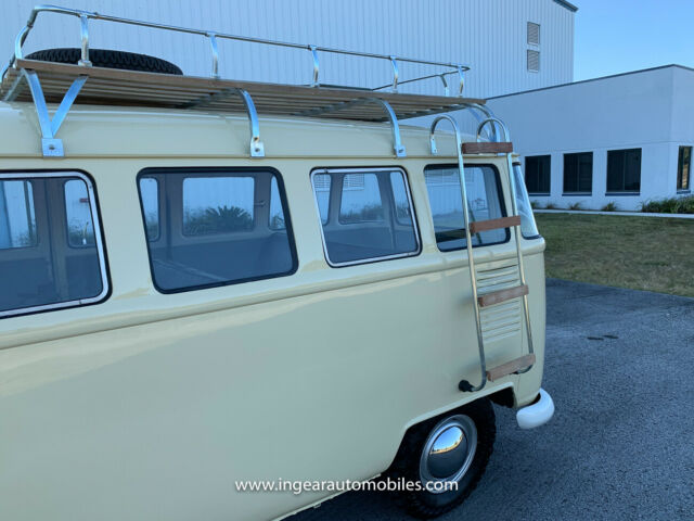 Volkswagen Bus/Vanagon 1974 image number 25