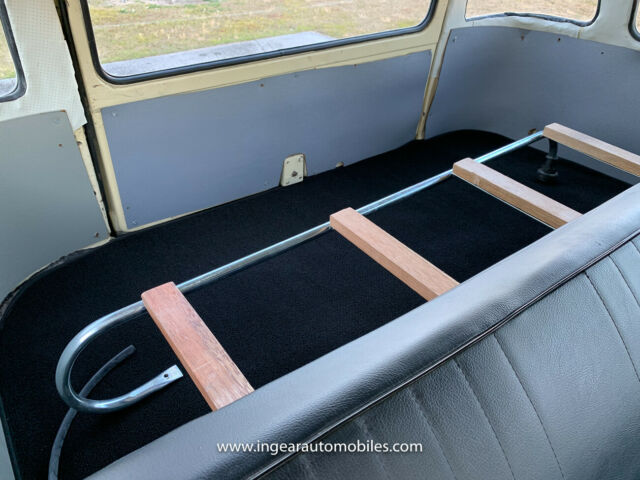Volkswagen Bus/Vanagon 1974 image number 26