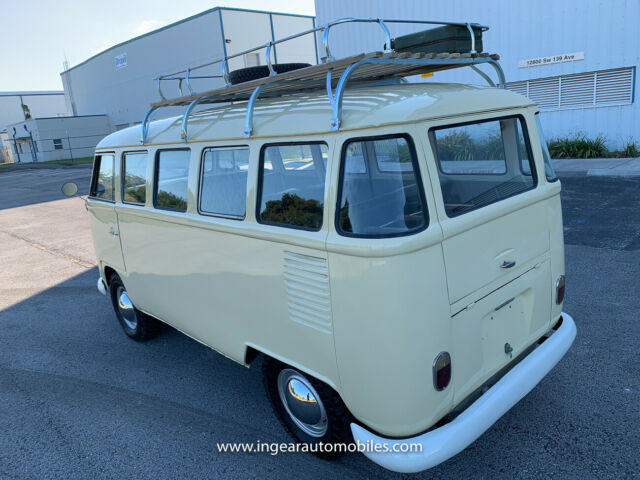 Volkswagen Bus/Vanagon 1974 image number 3