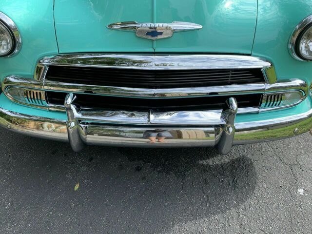 Chevrolet Styleline 1951 image number 4