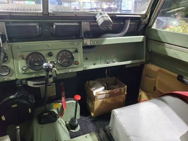 Land Rover Defender 1962 image number 22