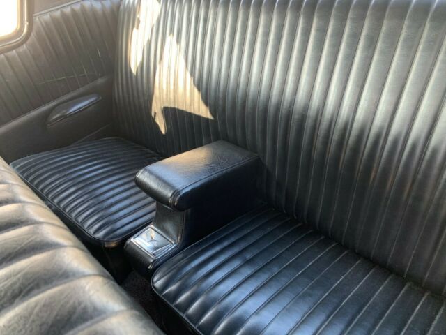Studebaker Commander 1953 image number 3
