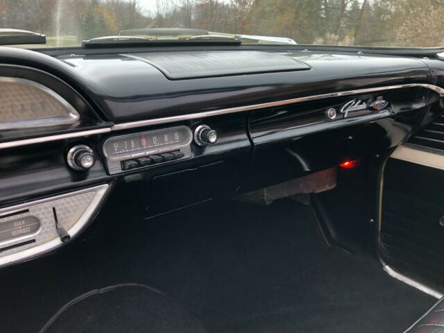 Ford Galaxie 1962 image number 37