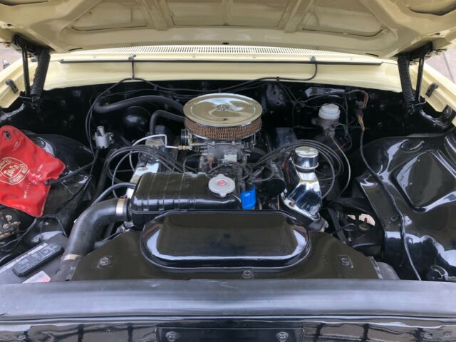 Ford Galaxie 1962 image number 46