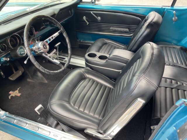 Ford Mustang 1966 image number 12