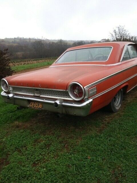 Ford Galaxie 1963 image number 2