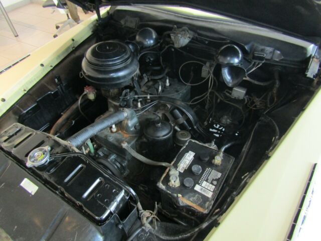 Studebaker Commander 1947 image number 19