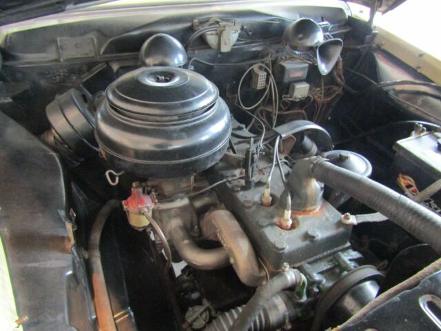 Studebaker Commander 1947 image number 41