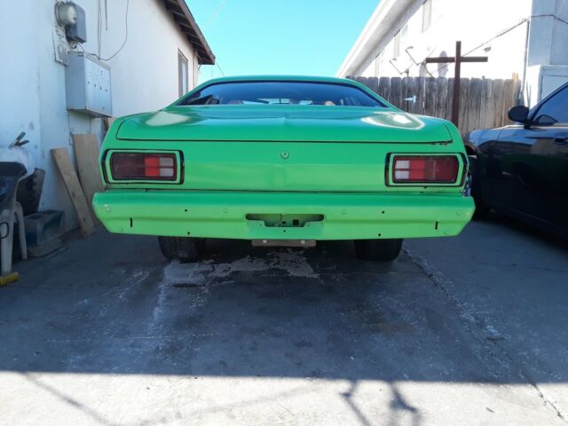 Plymouth Duster 1974 image number 24