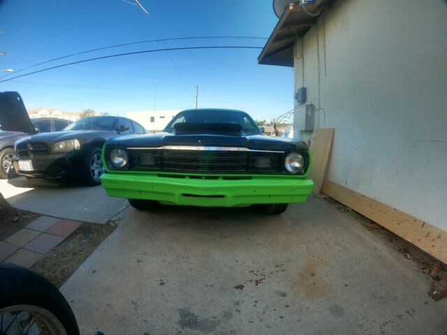 Plymouth Duster 1974 image number 32