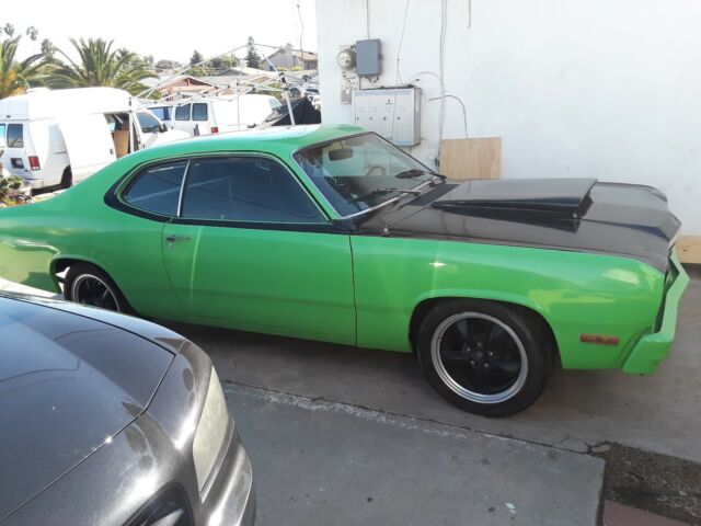 Plymouth Duster 1974 image number 8