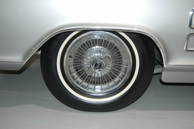 Buick Riviera 1964 image number 10