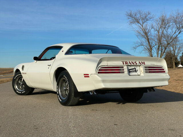 Pontiac Trans Am 1976 image number 28