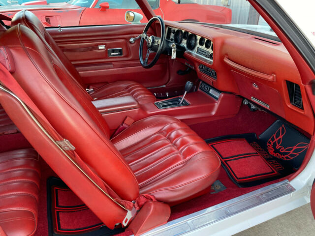 Pontiac Trans Am 1976 image number 35