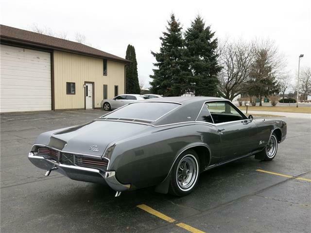 Buick Riviera GS, 1967 image number 11