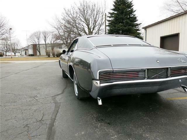 Buick Riviera GS, 1967 image number 22