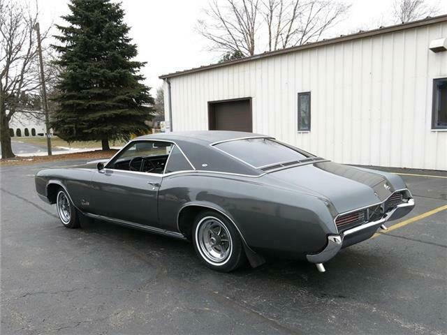 Buick Riviera GS, 1967 image number 31
