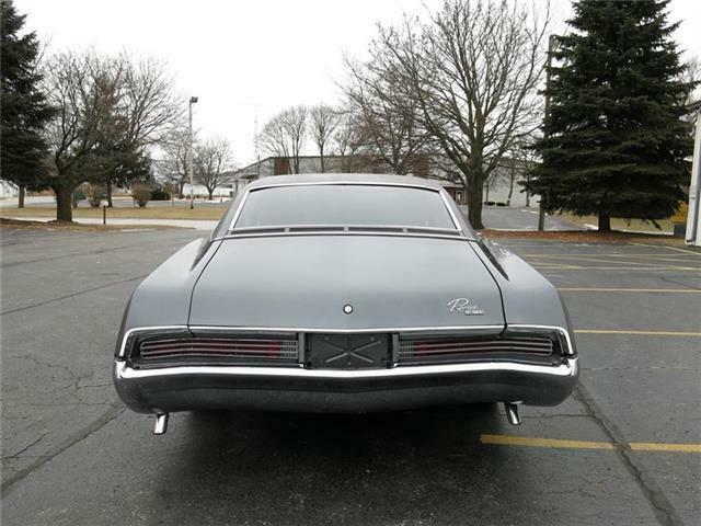 Buick Riviera GS, 1967 image number 33