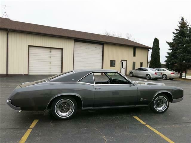 Buick Riviera GS, 1967 image number 37