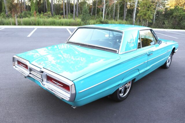 Ford Thunderbird 1964 image number 27