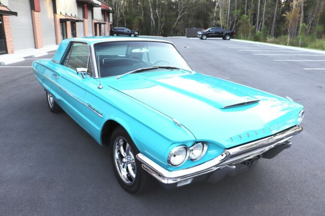 Ford Thunderbird 1964 image number 5