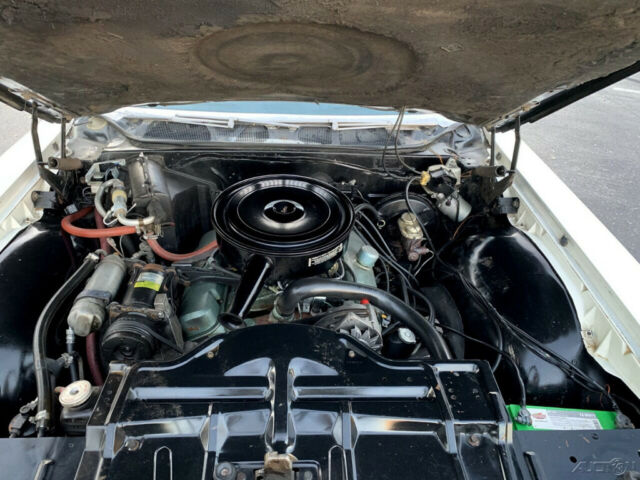 Pontiac Bonneville 1967 image number 46