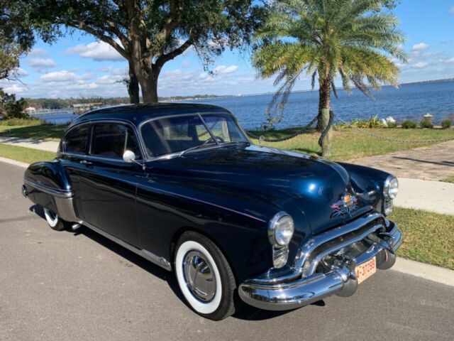 Oldsmobile Eighty-Eight 1949 image number 25
