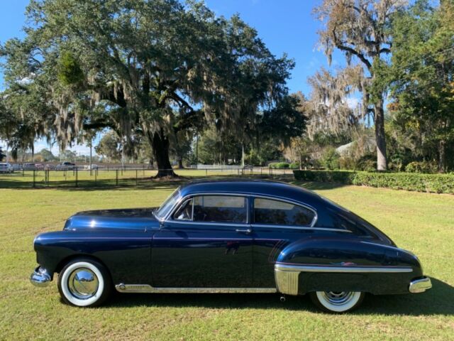 Oldsmobile Eighty-Eight 1949 image number 28