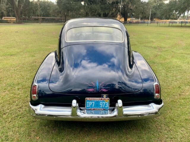 Oldsmobile Eighty-Eight 1949 image number 38