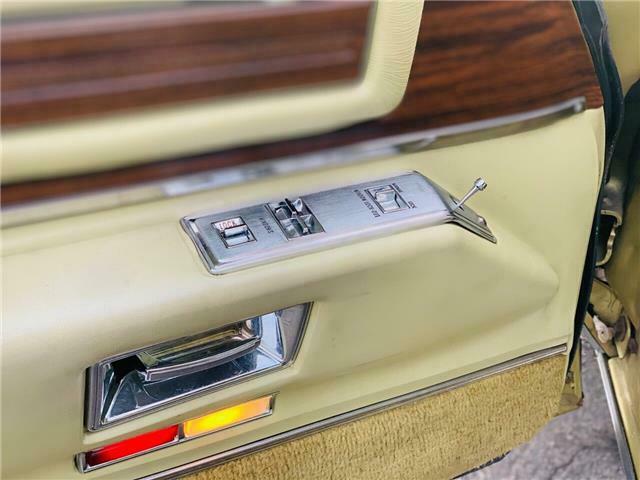 Cadillac DeVille 1976 image number 11
