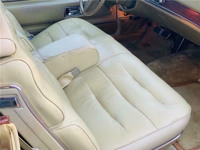 Cadillac DeVille 1976 image number 43