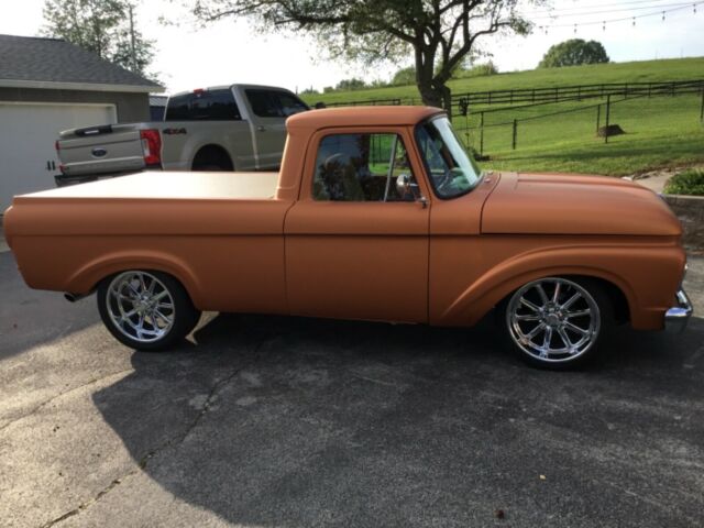 Ford F-100 1961 image number 13