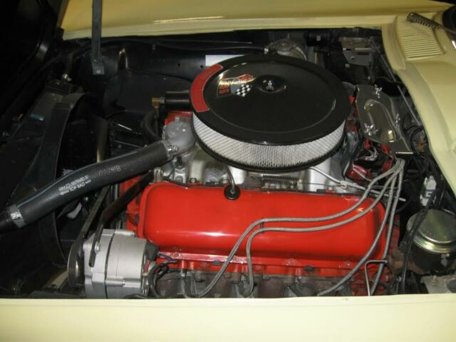 Chevrolet Corvette 1965 image number 1
