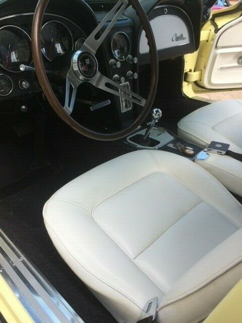 Chevrolet Corvette 1965 image number 27