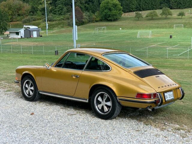 Porsche 911 1972 image number 1