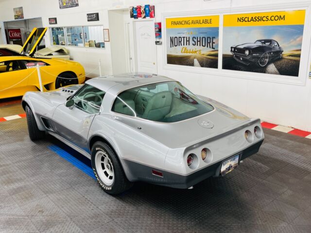 Chevrolet Corvette 1978 image number 2