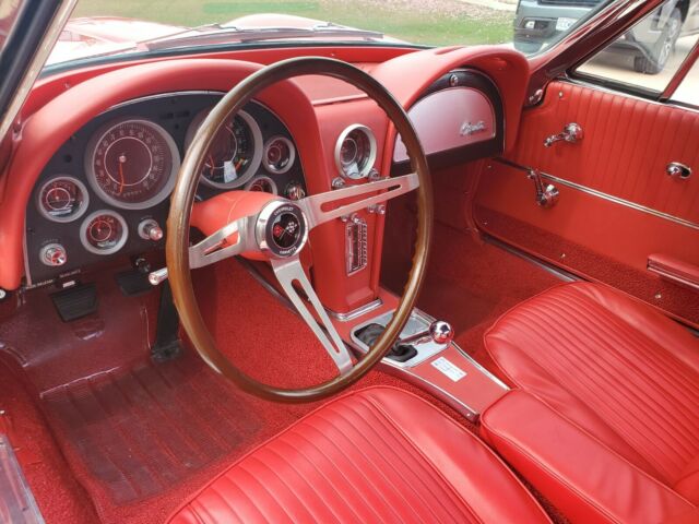 Chevrolet Corvette 1964 image number 35