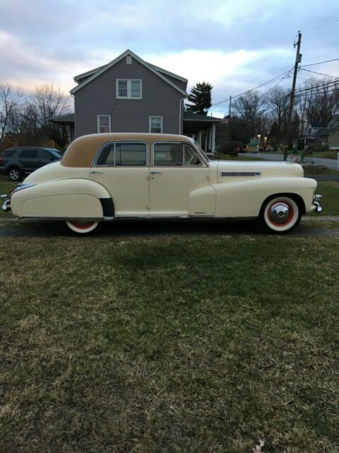 Cadillac Fleetwood 1941 image number 3