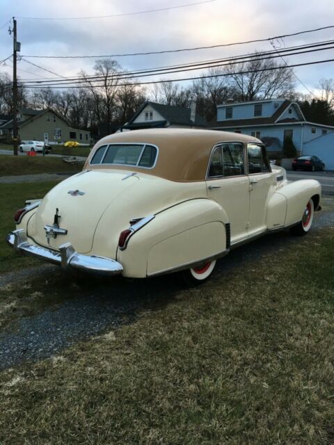 Cadillac Fleetwood 1941 image number 31