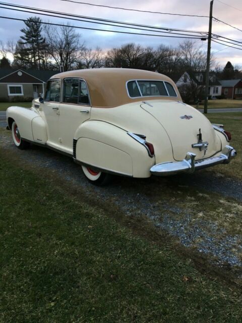 Cadillac Fleetwood 1941 image number 4