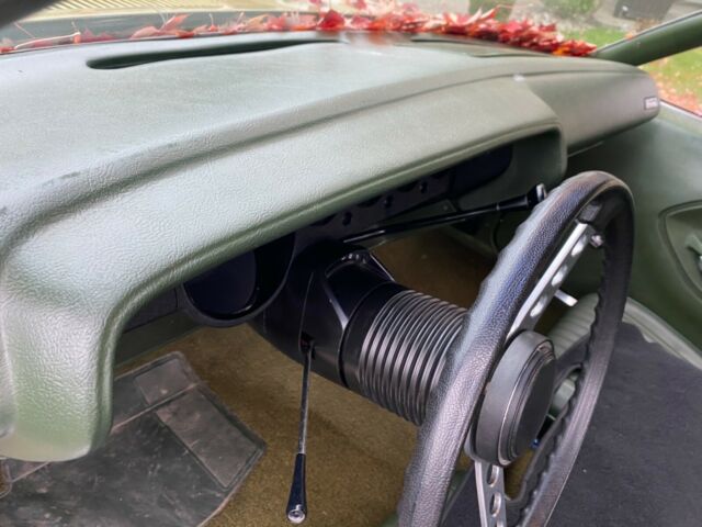 Plymouth Barracuda 1972 image number 13