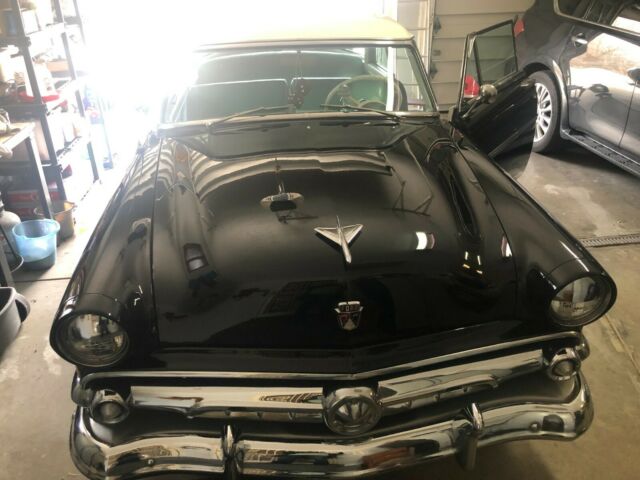 Ford Crestline 1954 image number 22