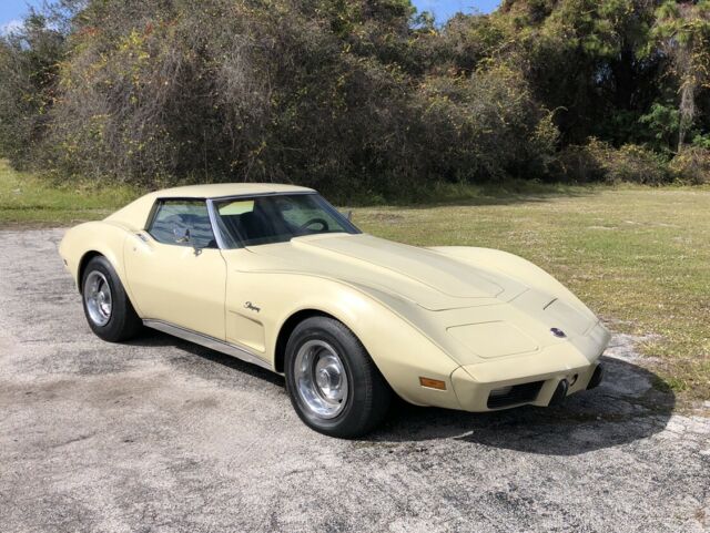 Chevrolet Corvette 1976 image number 5