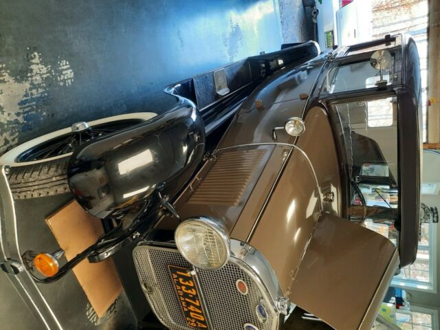 Ford Model A 1929 image number 13