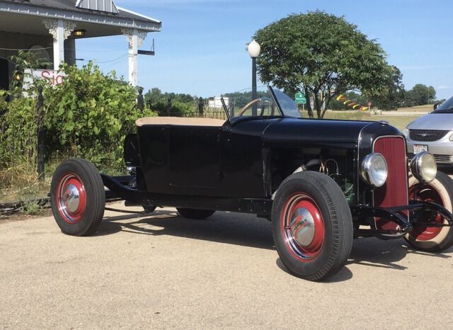 Ford Model T 1925 image number 2