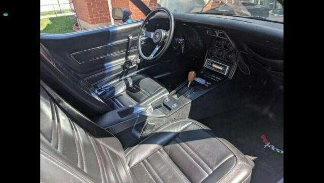 Chevrolet Corvette 1977 image number 24